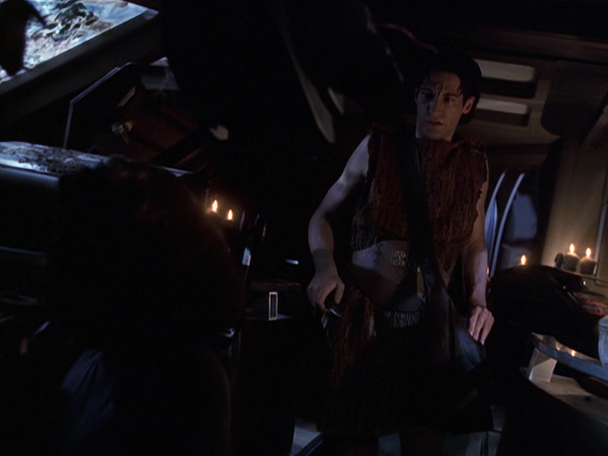 extant_StarTrek_VOY_6x22-Muse_00858.jpg