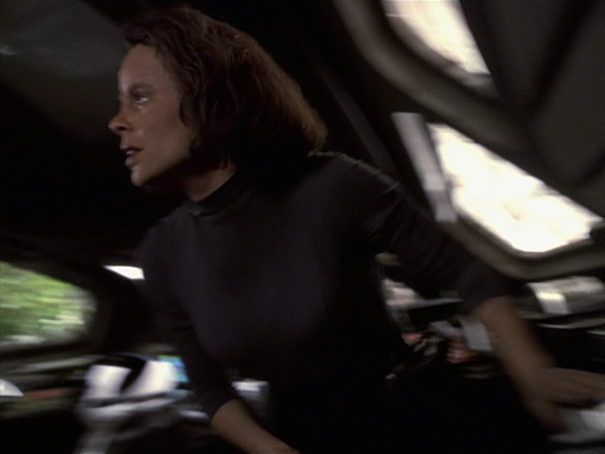 extant_StarTrek_VOY_6x22-Muse_00904.jpg