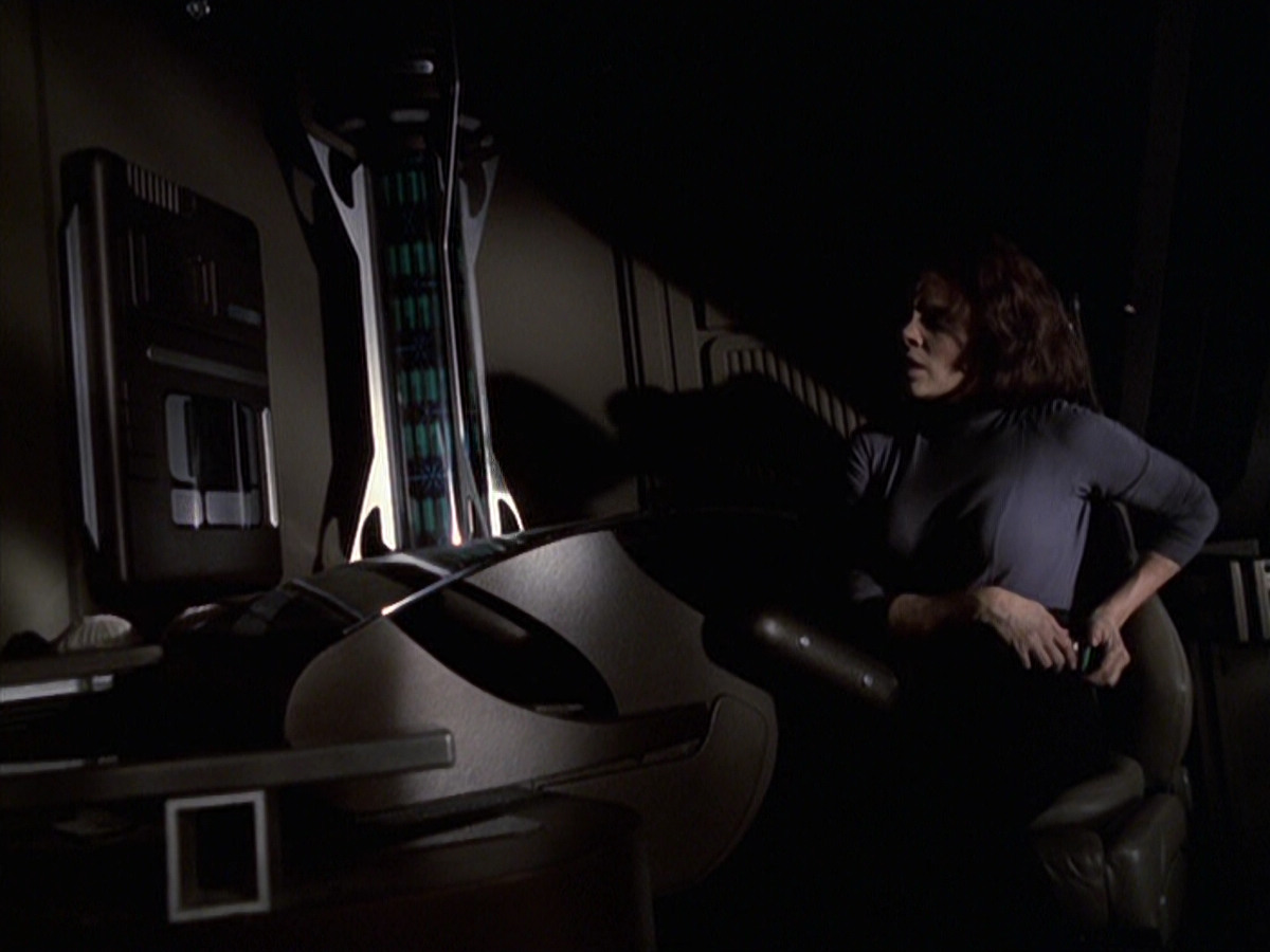 extant_StarTrek_VOY_6x22-Muse_00918.jpg
