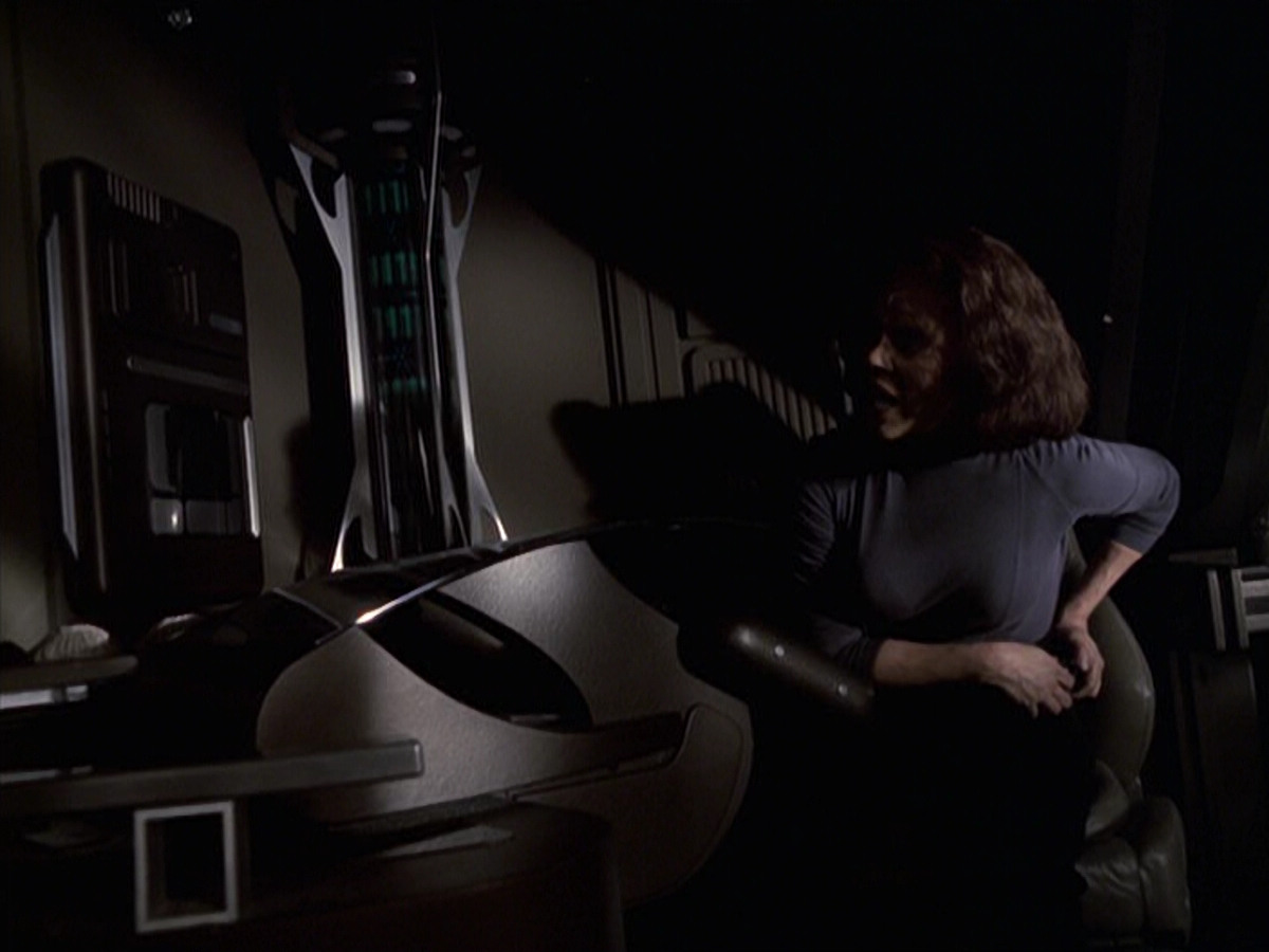 extant_StarTrek_VOY_6x22-Muse_00923.jpg