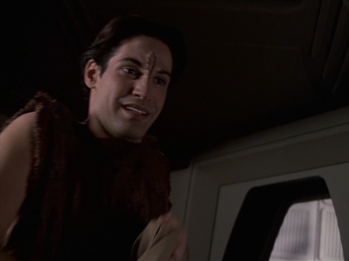 extant_StarTrek_VOY_6x22-Muse_00928.jpg