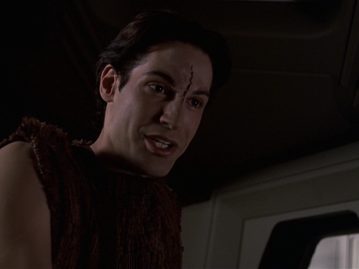 extant_StarTrek_VOY_6x22-Muse_00931.jpg