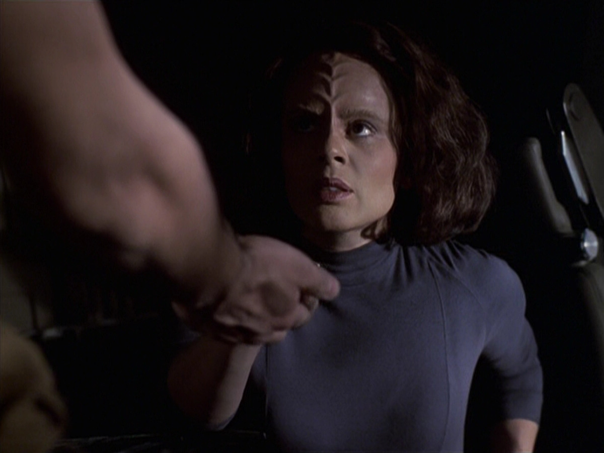 extant_StarTrek_VOY_6x22-Muse_00938.jpg