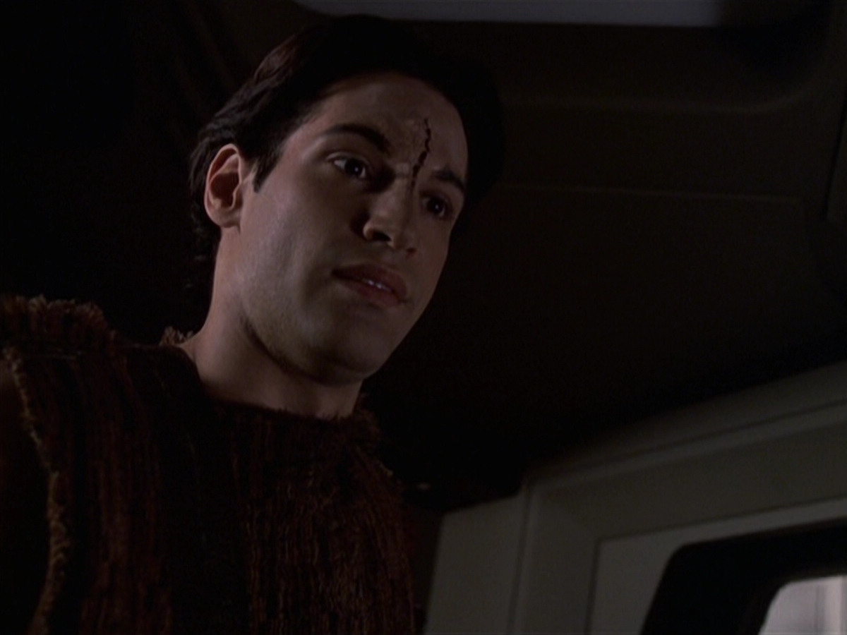 extant_StarTrek_VOY_6x22-Muse_00948.jpg