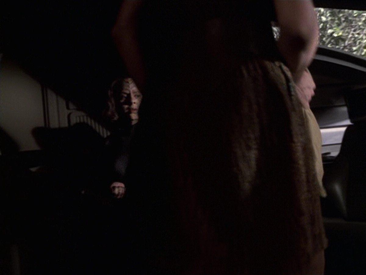 extant_StarTrek_VOY_6x22-Muse_00952.jpg