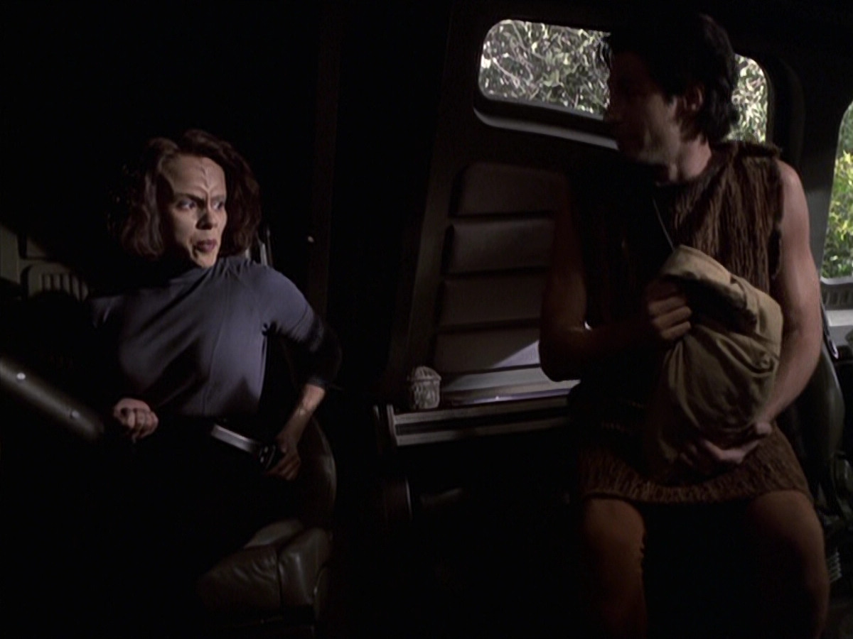 extant_StarTrek_VOY_6x22-Muse_00955.jpg
