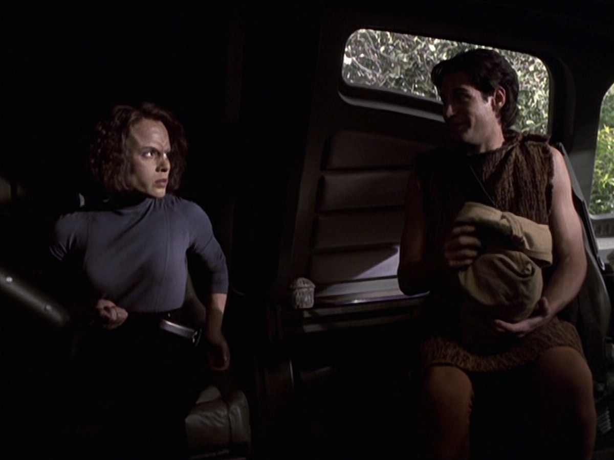 extant_StarTrek_VOY_6x22-Muse_00957.jpg