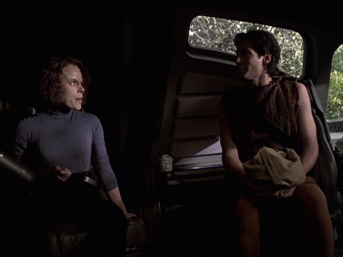 extant_StarTrek_VOY_6x22-Muse_00961.jpg