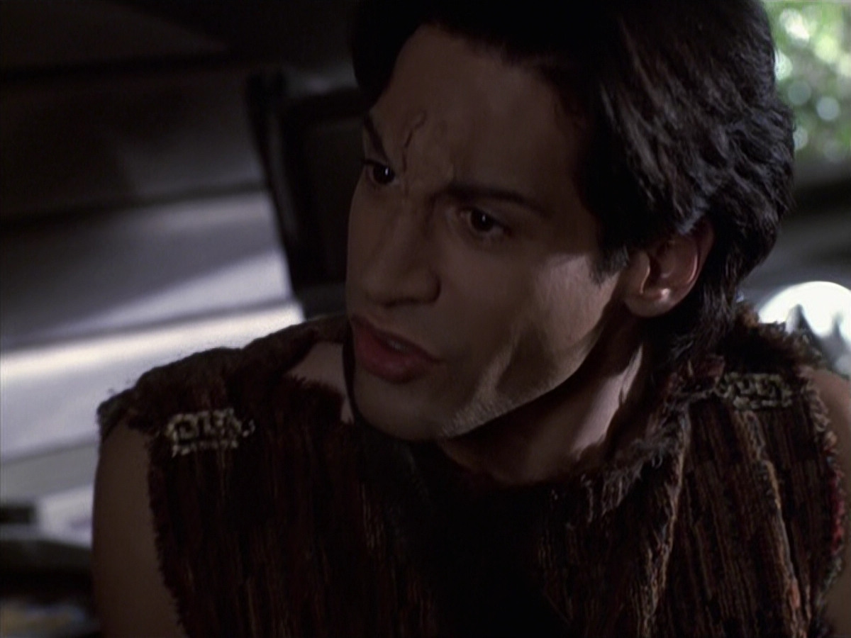 extant_StarTrek_VOY_6x22-Muse_01020.jpg