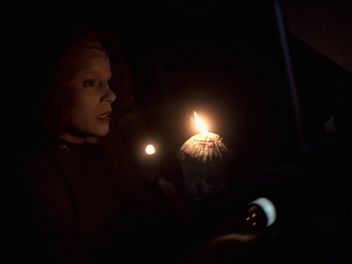 extant_StarTrek_VOY_6x22-Muse_01092.jpg
