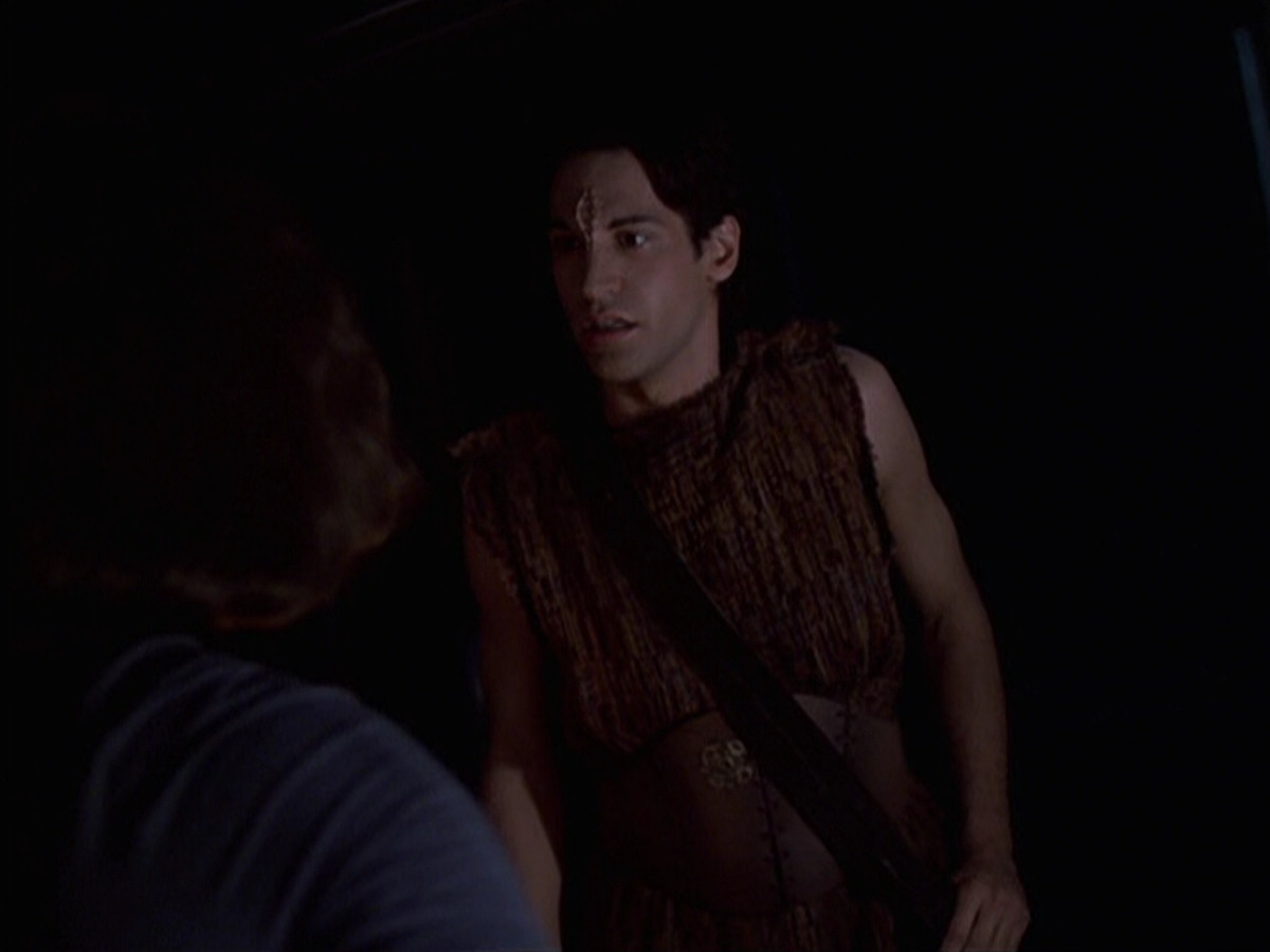 extant_StarTrek_VOY_6x22-Muse_01136.jpg
