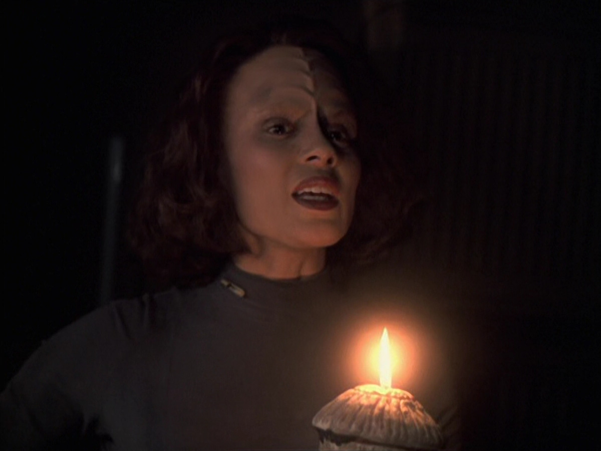 extant_StarTrek_VOY_6x22-Muse_01151.jpg