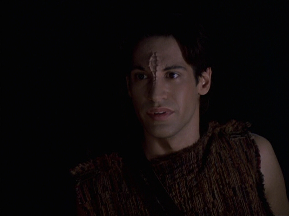 extant_StarTrek_VOY_6x22-Muse_01154.jpg