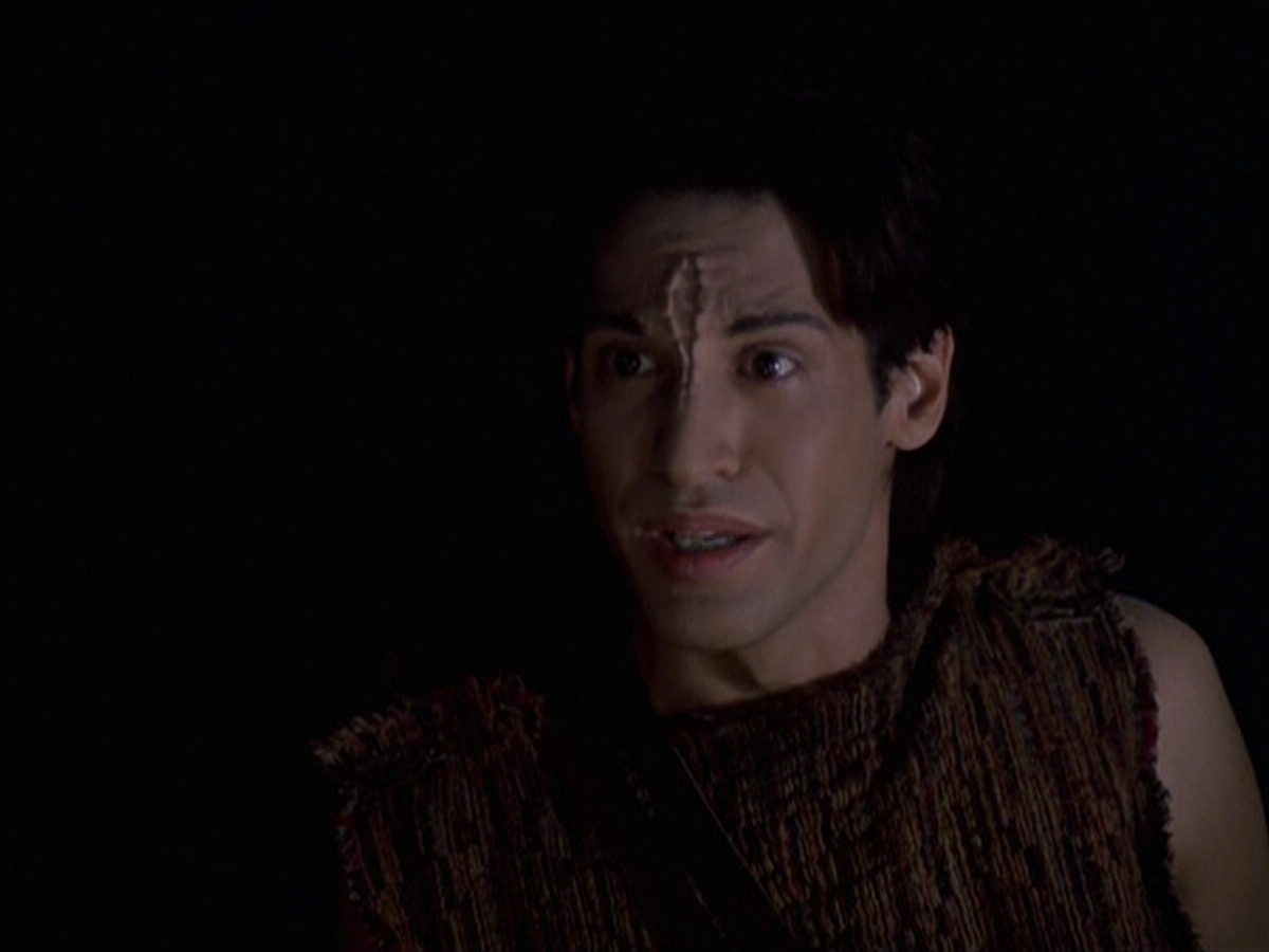 extant_StarTrek_VOY_6x22-Muse_01163.jpg