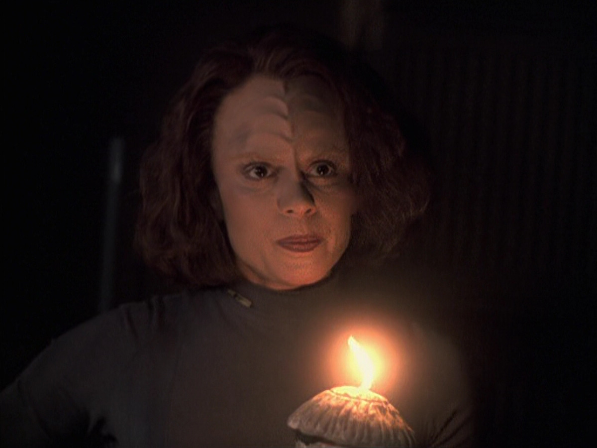 extant_StarTrek_VOY_6x22-Muse_01168.jpg