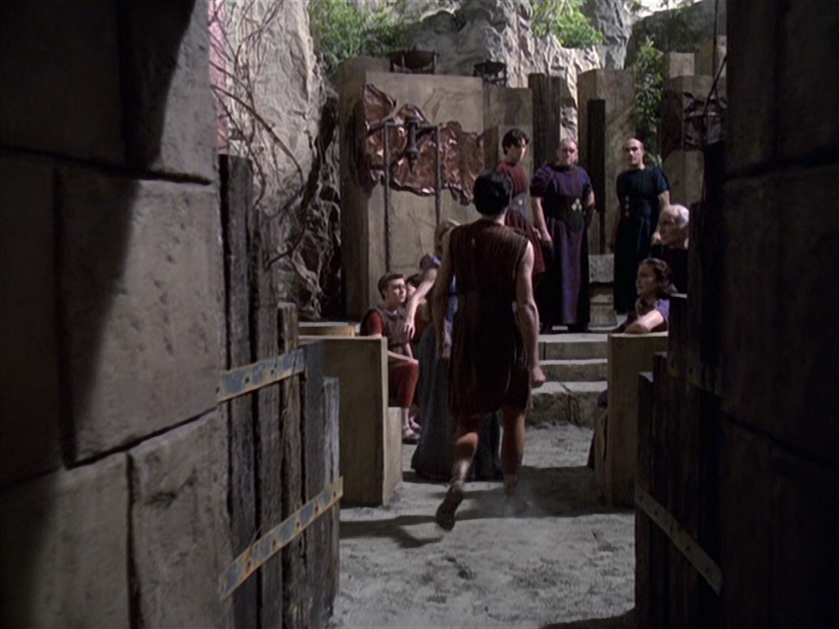 extant_StarTrek_VOY_6x22-Muse_01262.jpg