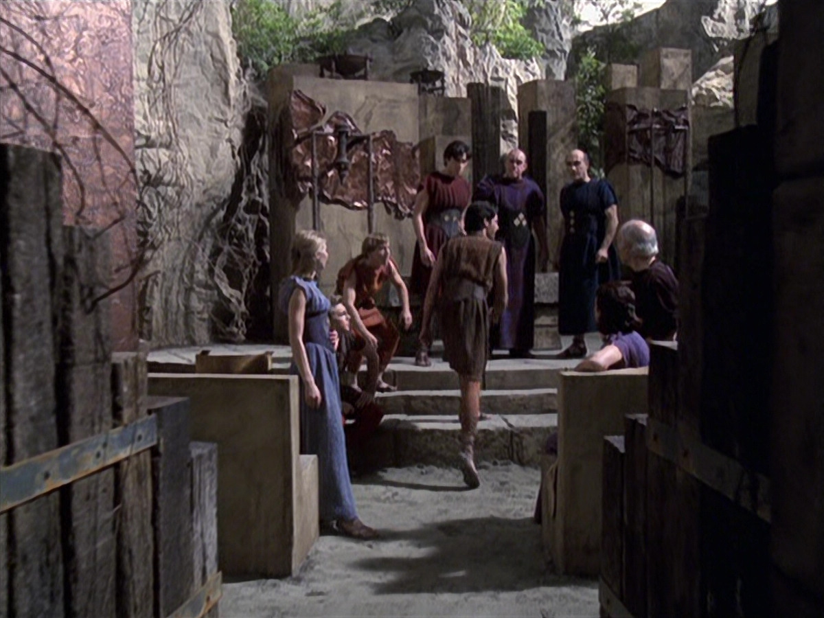 extant_StarTrek_VOY_6x22-Muse_01264.jpg