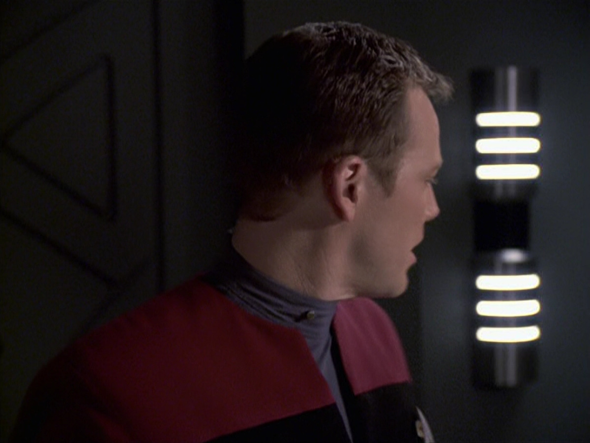 extant_StarTrek_VOY_6x22-Muse_01291.jpg