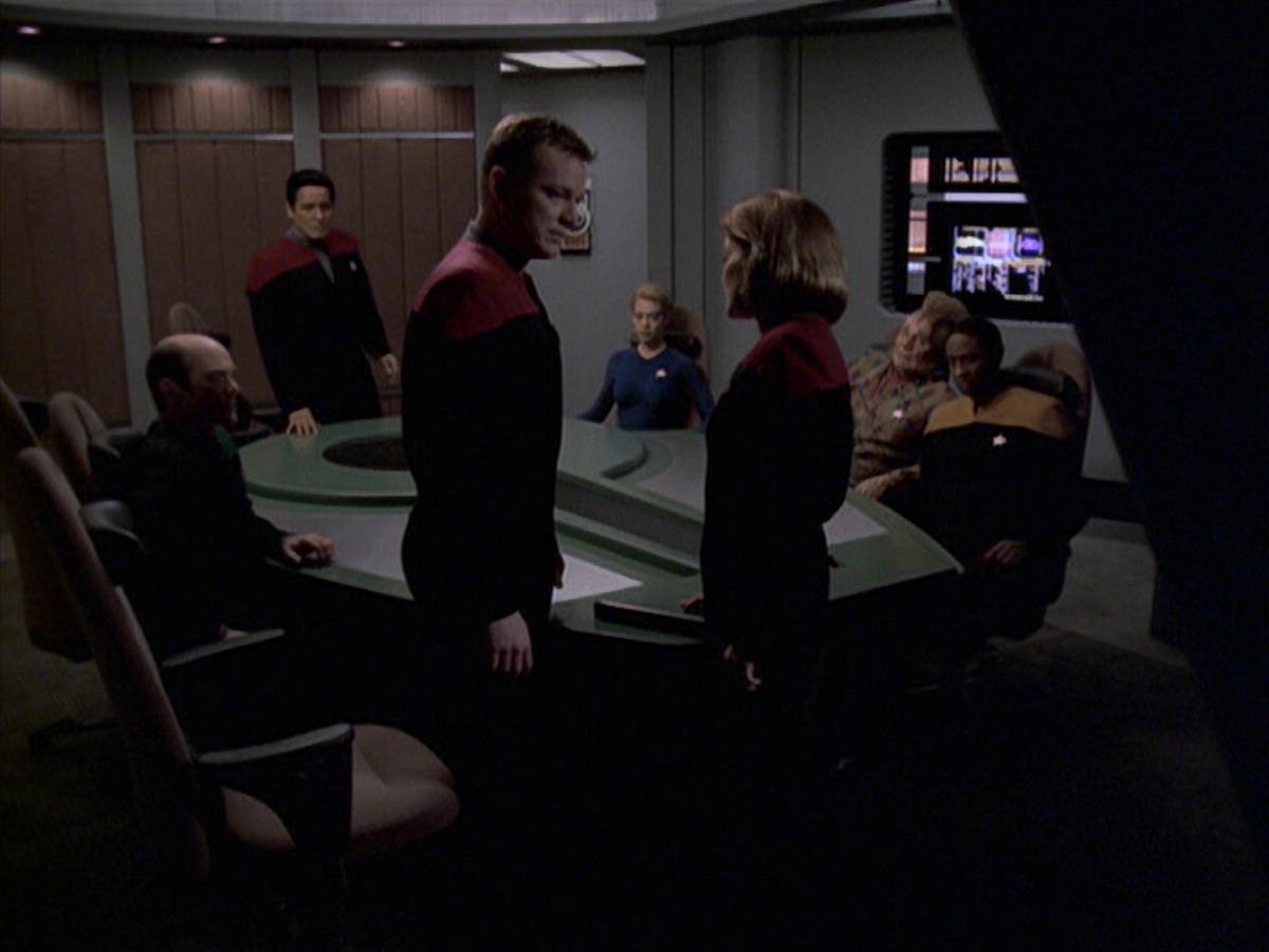 extant_StarTrek_VOY_6x22-Muse_01324.jpg