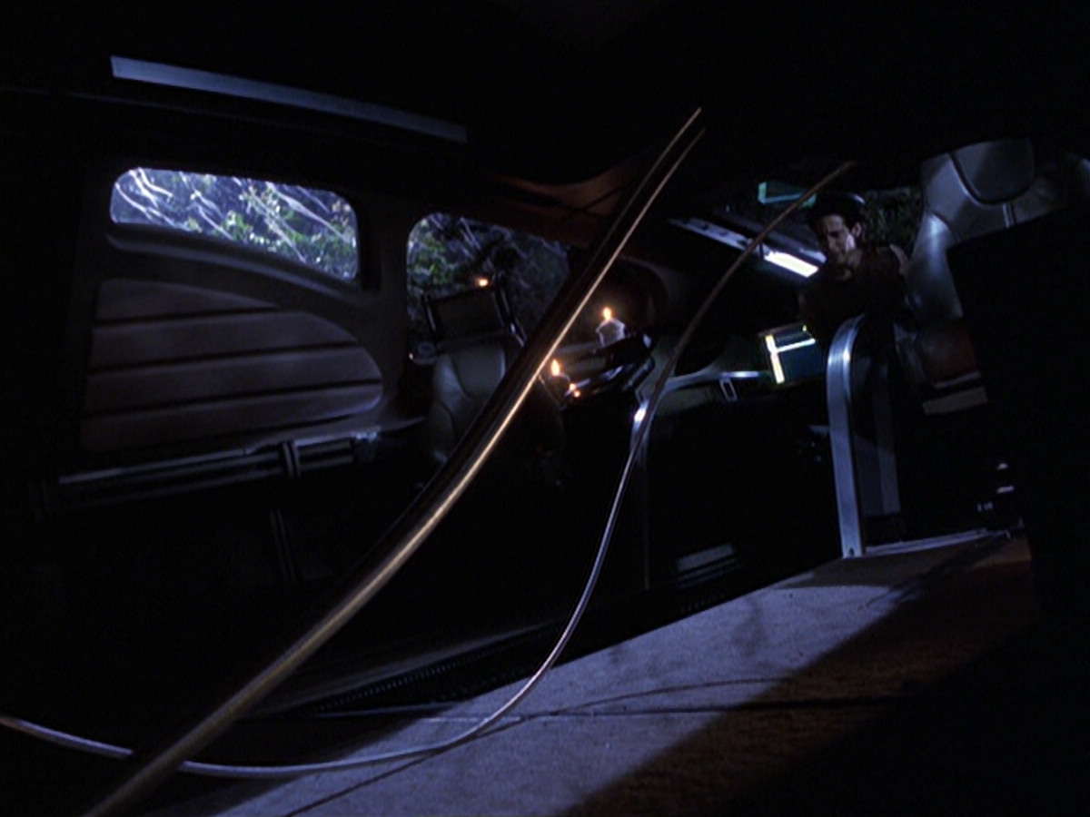 extant_StarTrek_VOY_6x22-Muse_01443.jpg