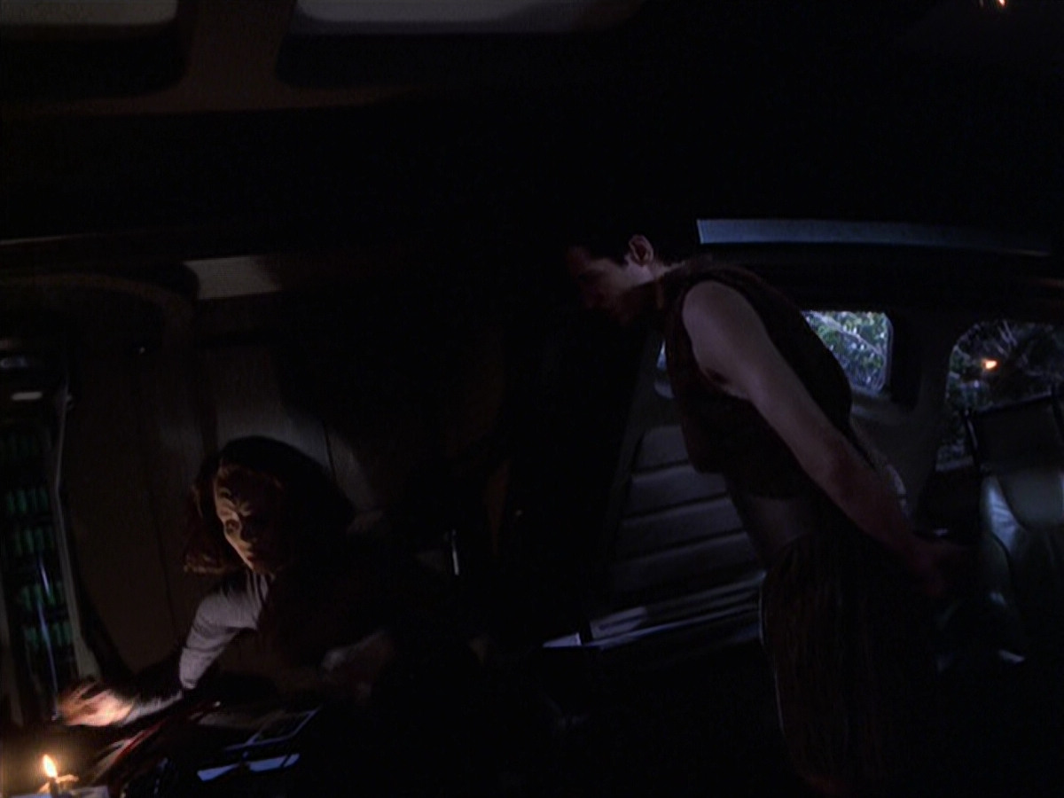 extant_StarTrek_VOY_6x22-Muse_01480.jpg