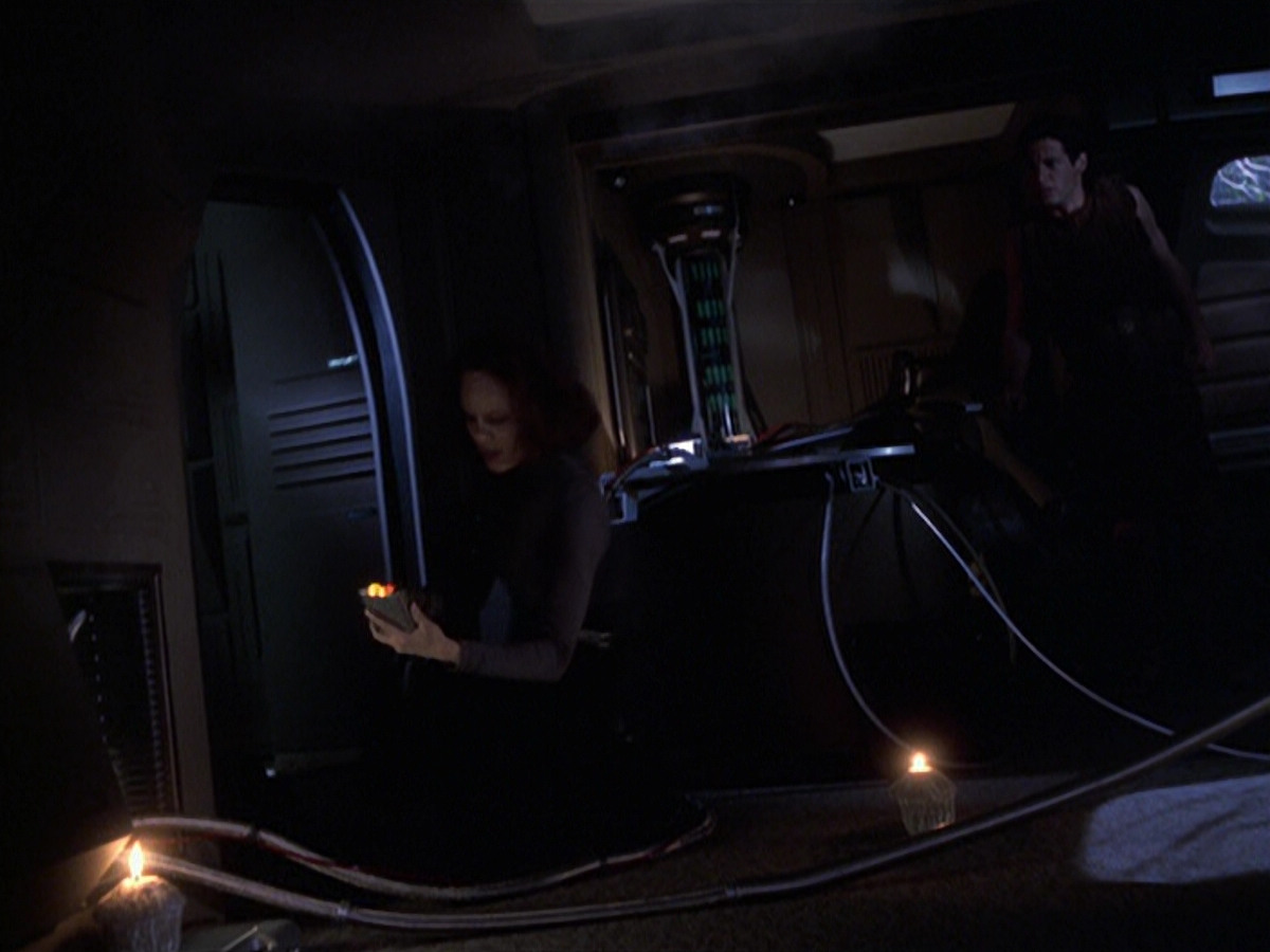 extant_StarTrek_VOY_6x22-Muse_01509.jpg