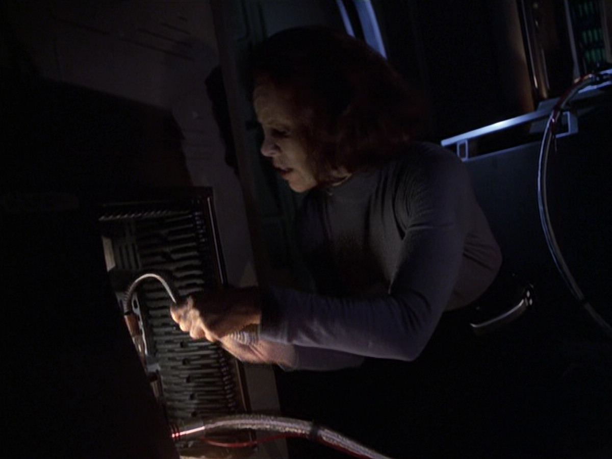 extant_StarTrek_VOY_6x22-Muse_01513.jpg