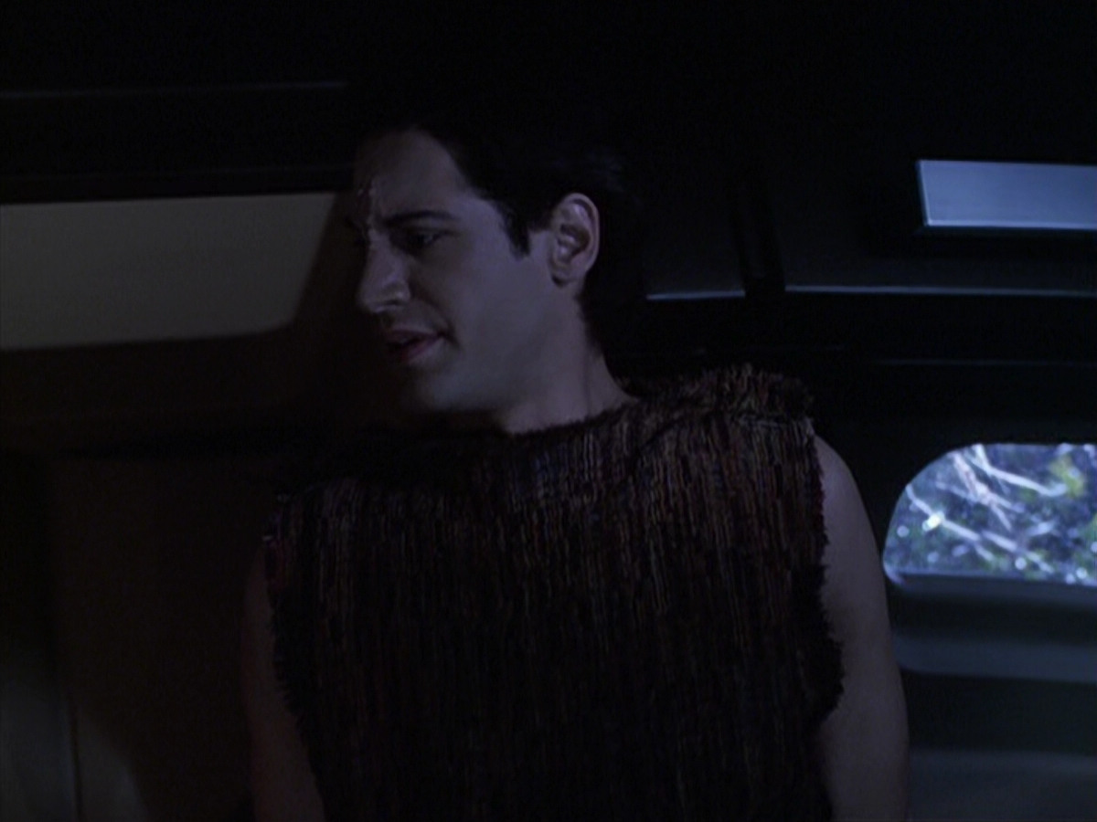extant_StarTrek_VOY_6x22-Muse_01515.jpg