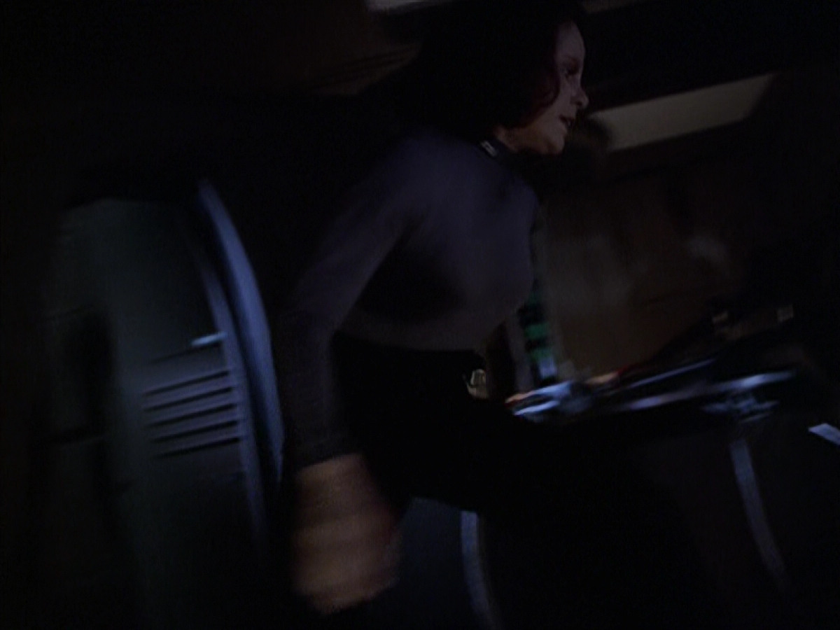 extant_StarTrek_VOY_6x22-Muse_01520.jpg