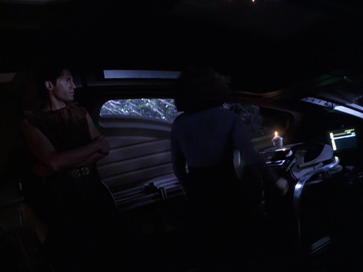 extant_StarTrek_VOY_6x22-Muse_01523.jpg