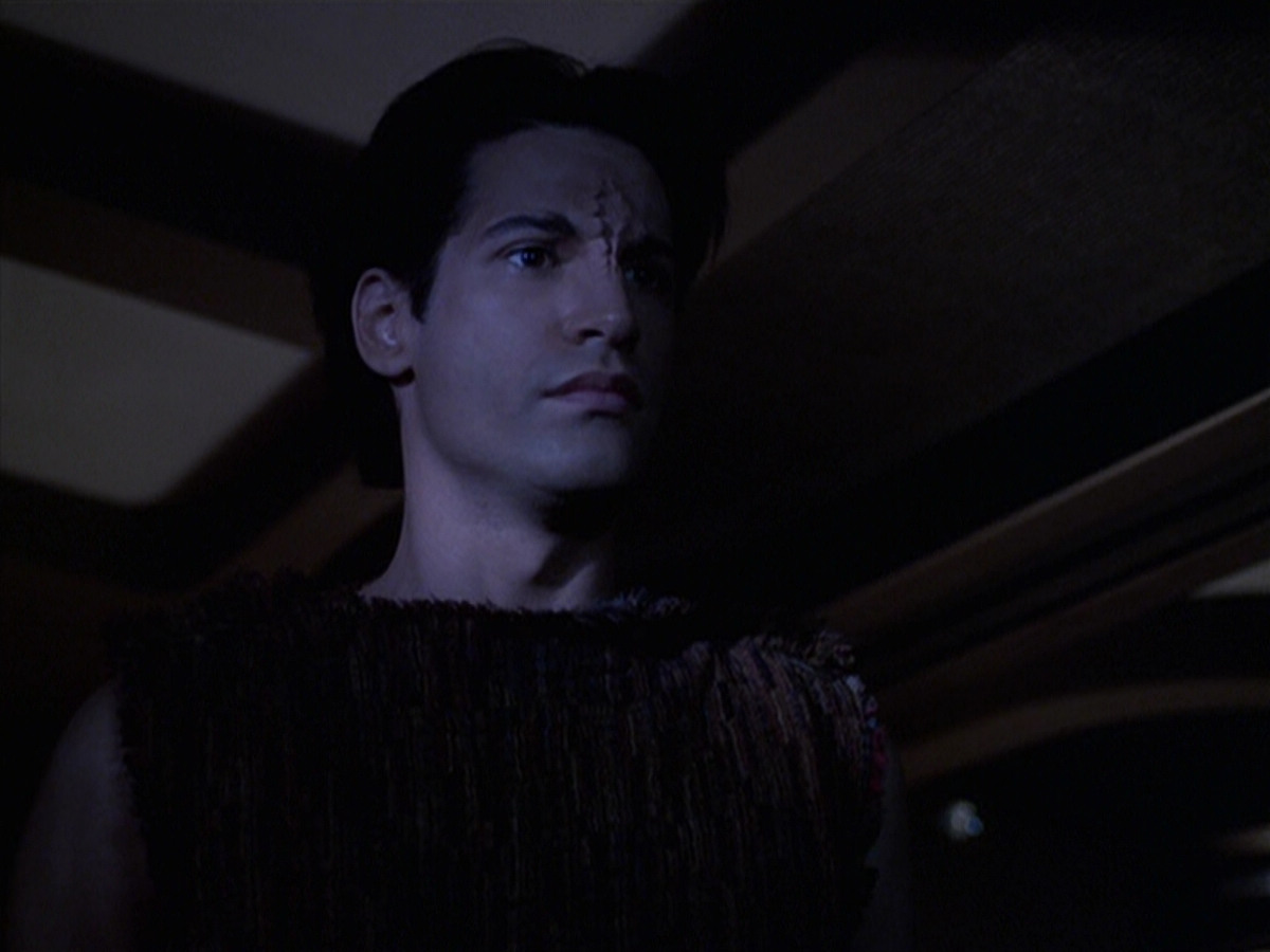 extant_StarTrek_VOY_6x22-Muse_01533.jpg