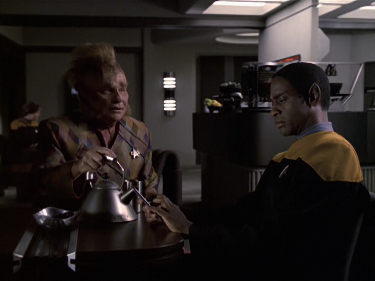extant_StarTrek_VOY_6x22-Muse_01599.jpg