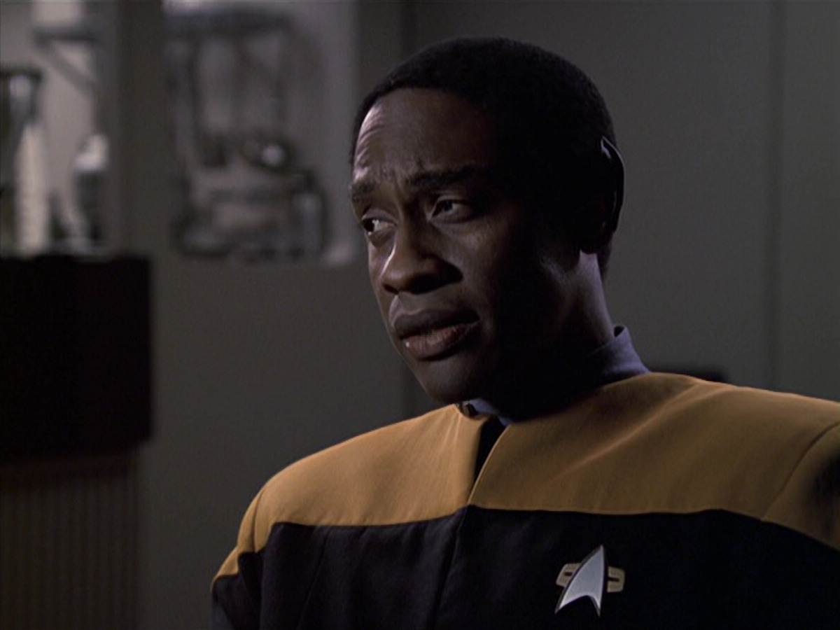 extant_StarTrek_VOY_6x22-Muse_01624.jpg