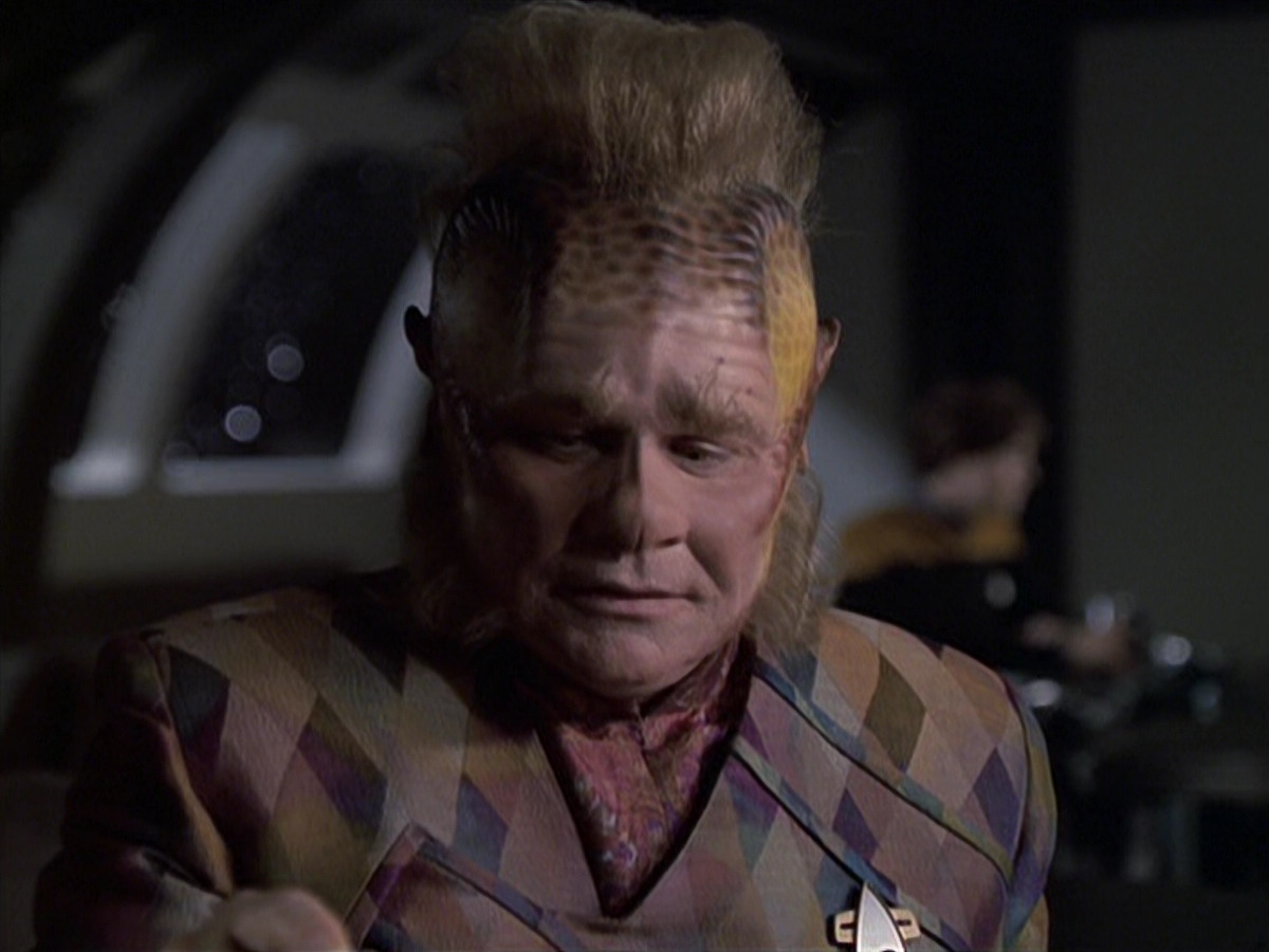 extant_StarTrek_VOY_6x22-Muse_01628.jpg