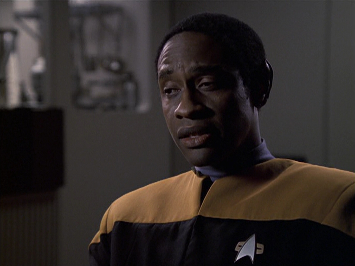 extant_StarTrek_VOY_6x22-Muse_01642.jpg