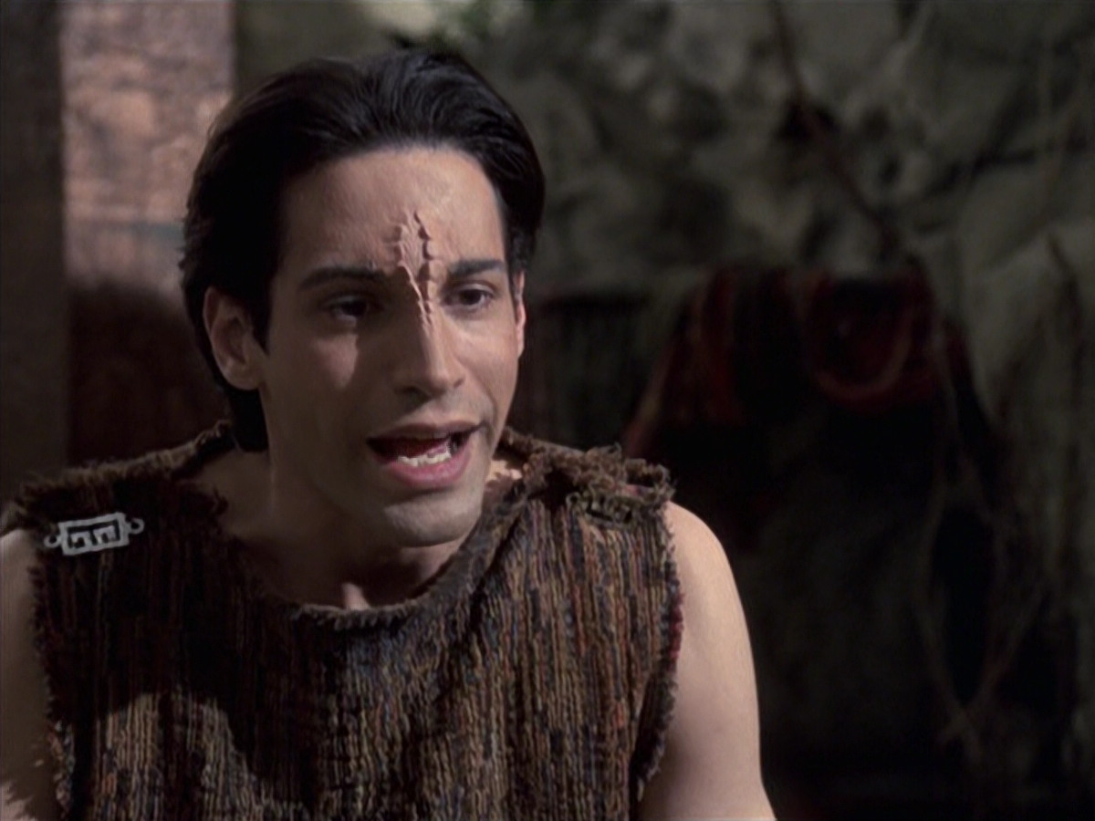 extant_StarTrek_VOY_6x22-Muse_01712.jpg