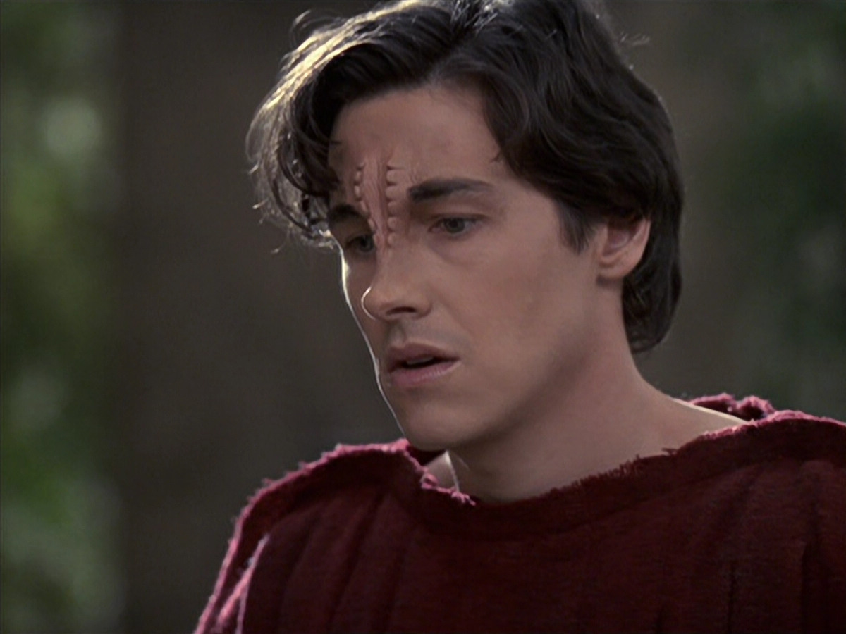 extant_StarTrek_VOY_6x22-Muse_01759.jpg