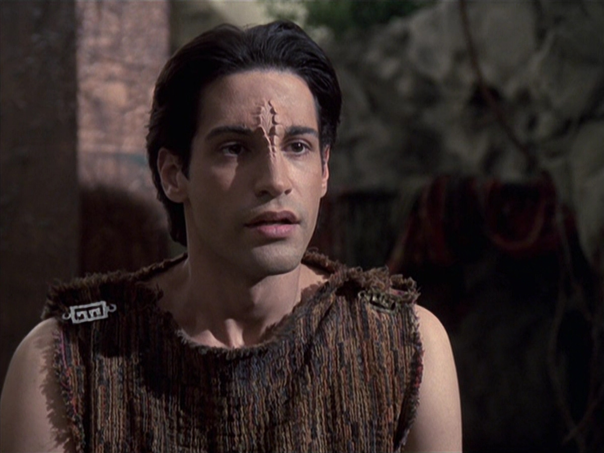 extant_StarTrek_VOY_6x22-Muse_01764.jpg