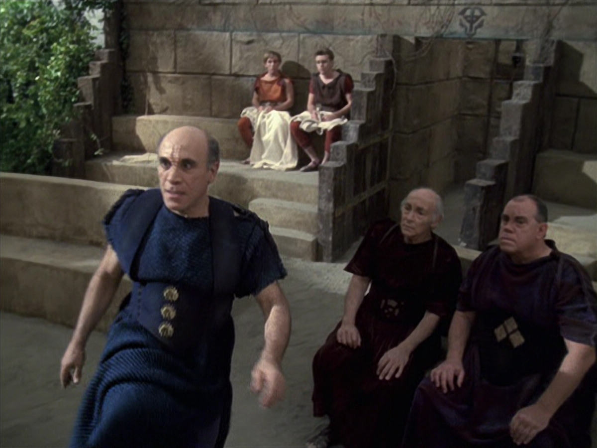extant_StarTrek_VOY_6x22-Muse_01772.jpg