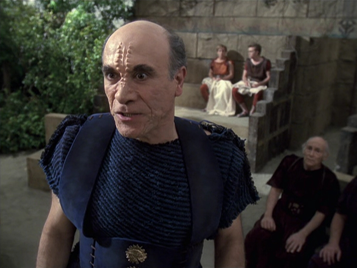 extant_StarTrek_VOY_6x22-Muse_01775.jpg
