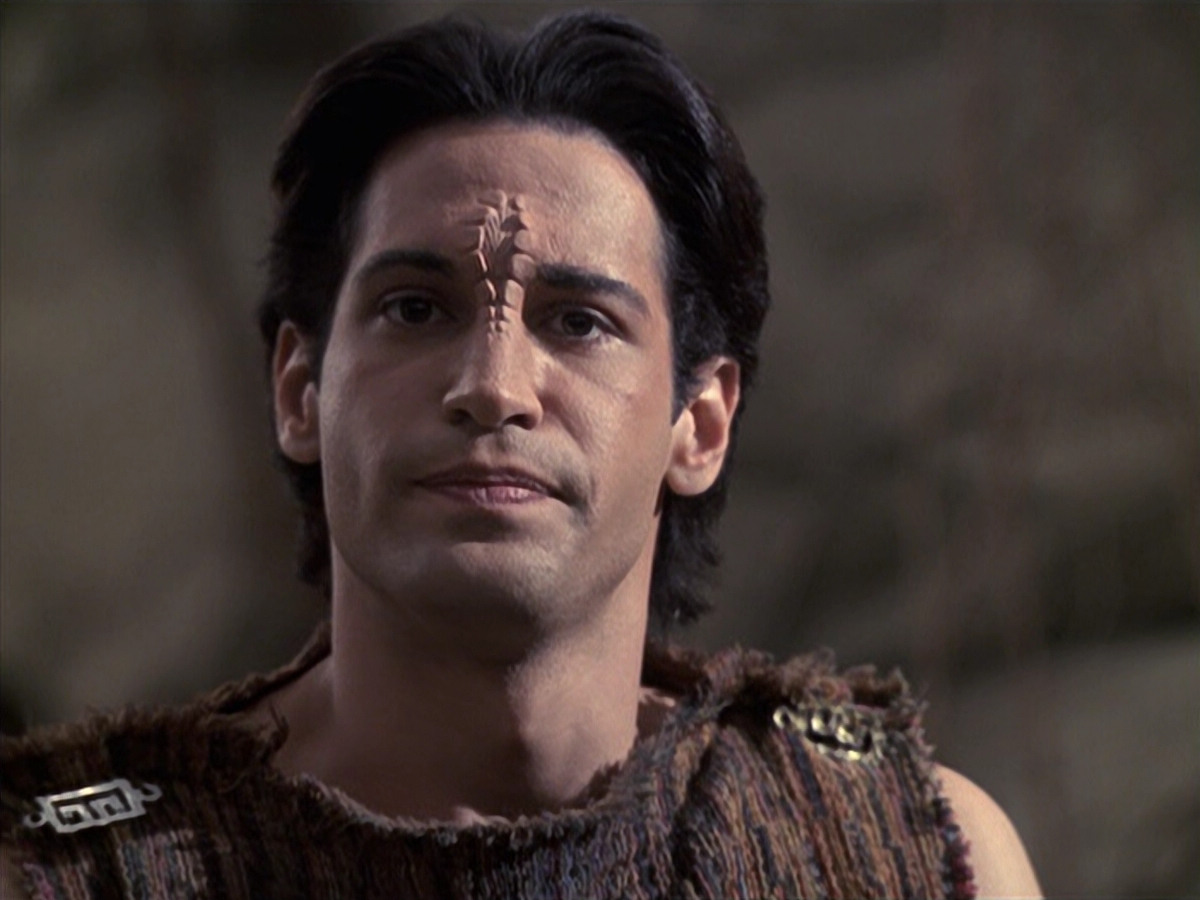 extant_StarTrek_VOY_6x22-Muse_01790.jpg