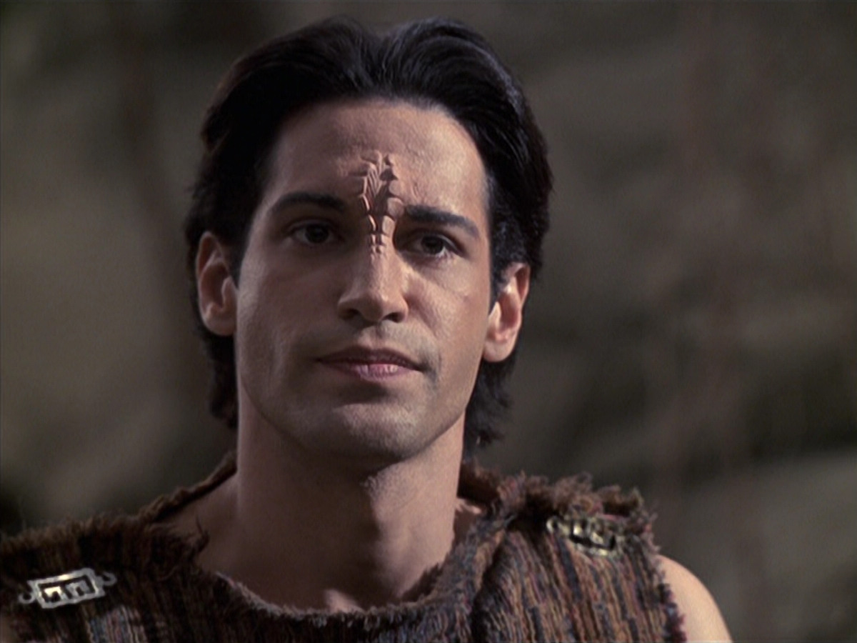 extant_StarTrek_VOY_6x22-Muse_01792.jpg