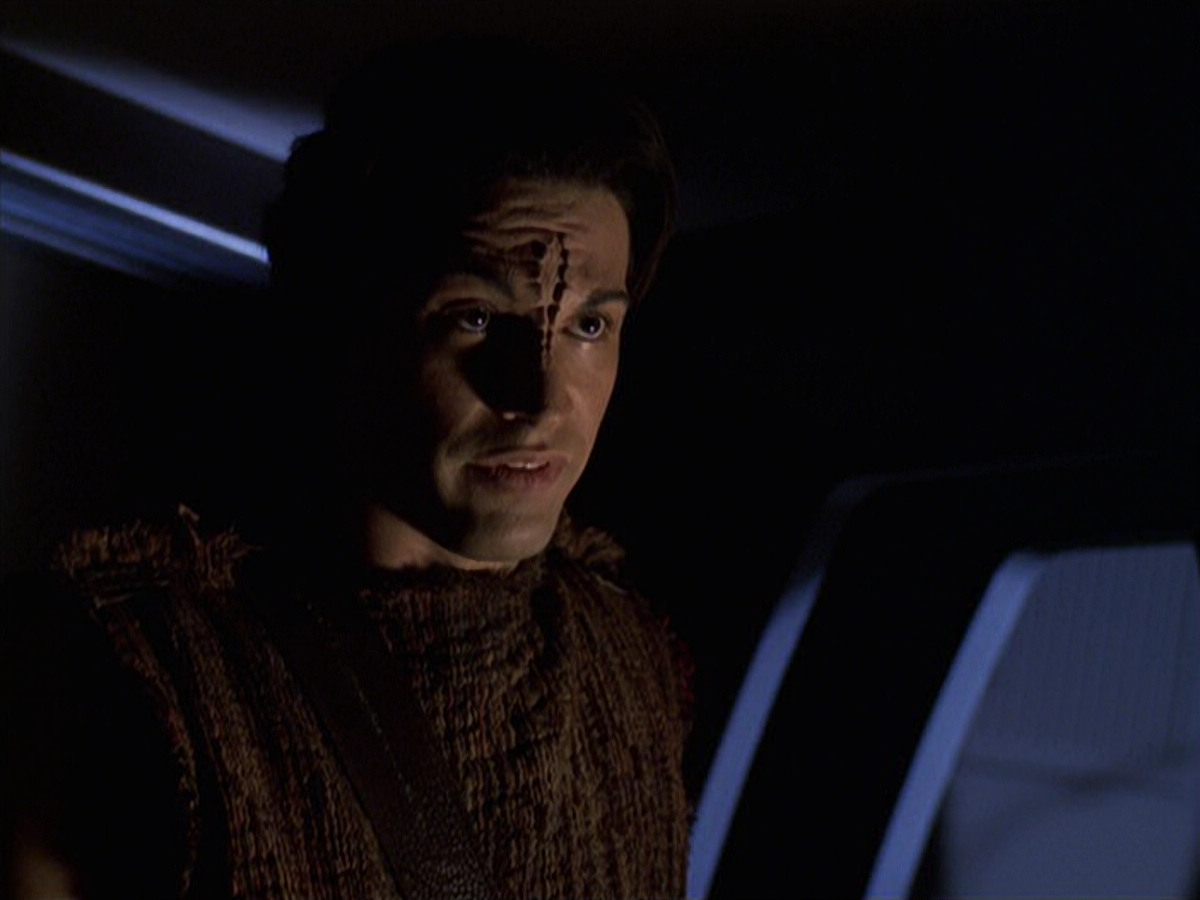 extant_StarTrek_VOY_6x22-Muse_01833.jpg