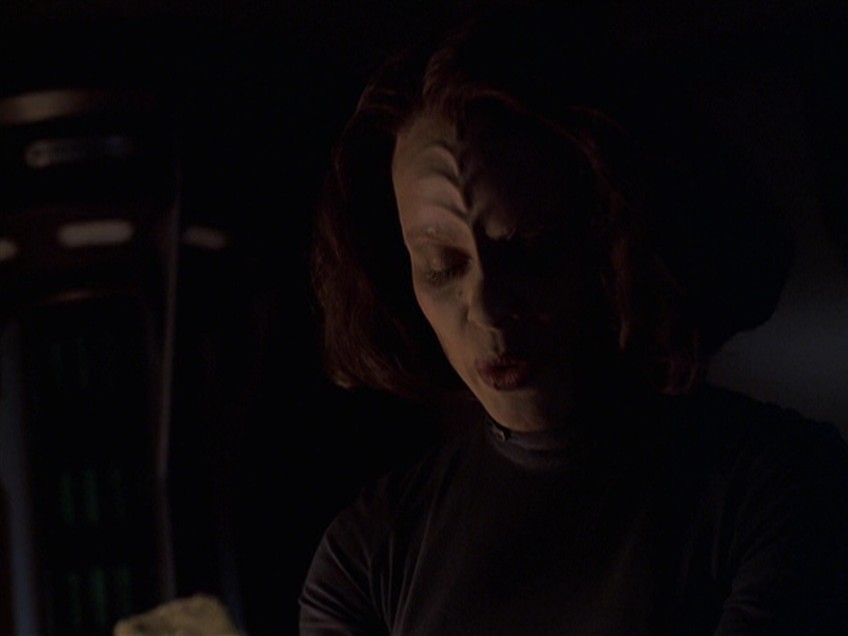 extant_StarTrek_VOY_6x22-Muse_01840.jpg