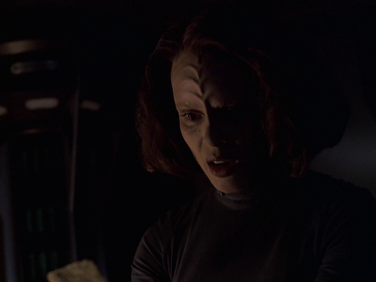 extant_StarTrek_VOY_6x22-Muse_01841.jpg