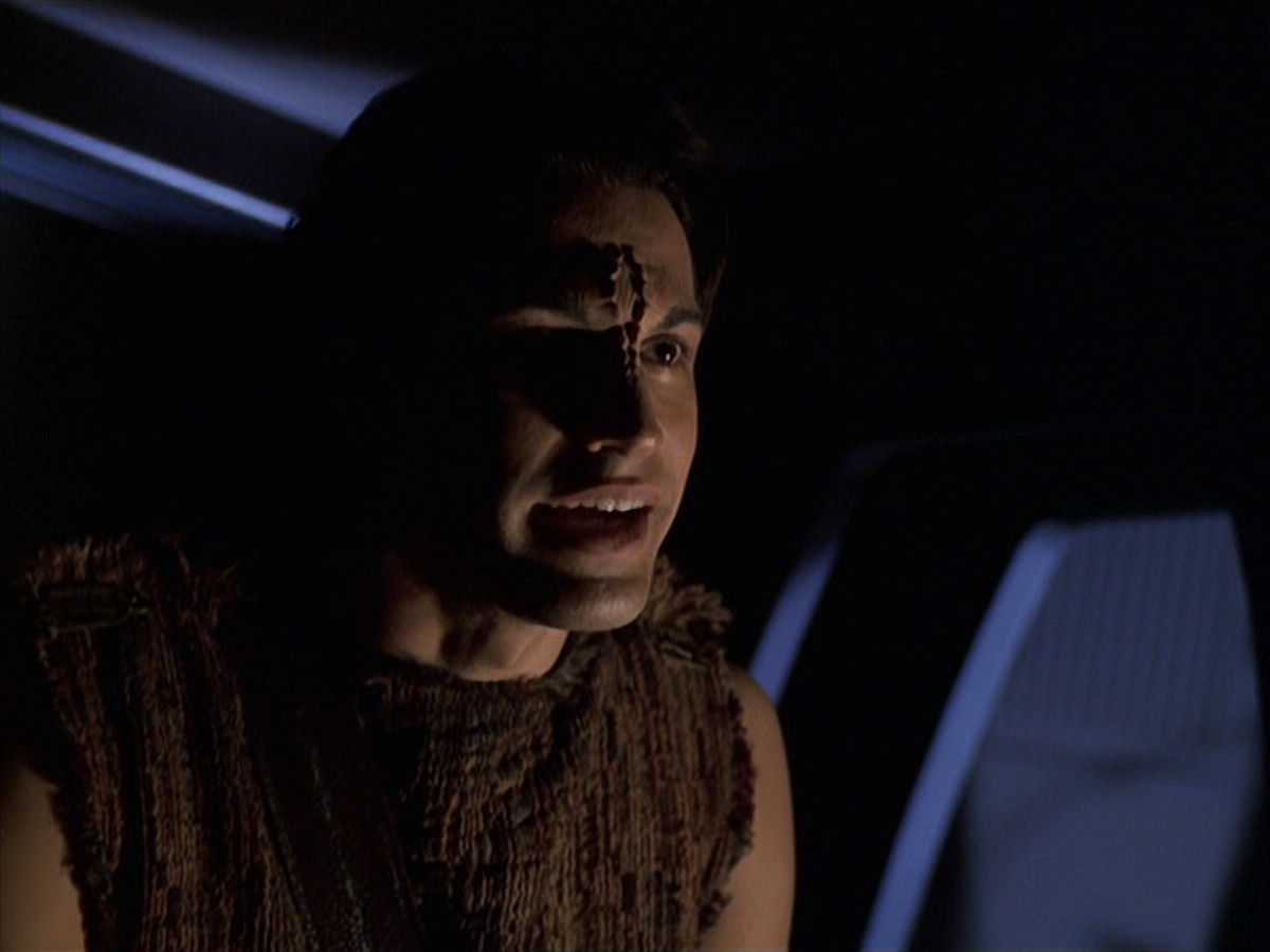 extant_StarTrek_VOY_6x22-Muse_01844.jpg