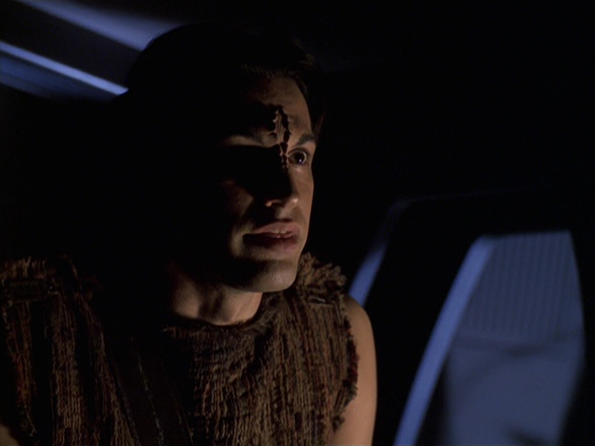 extant_StarTrek_VOY_6x22-Muse_01861.jpg