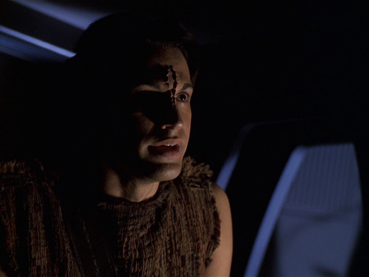 extant_StarTrek_VOY_6x22-Muse_01862.jpg