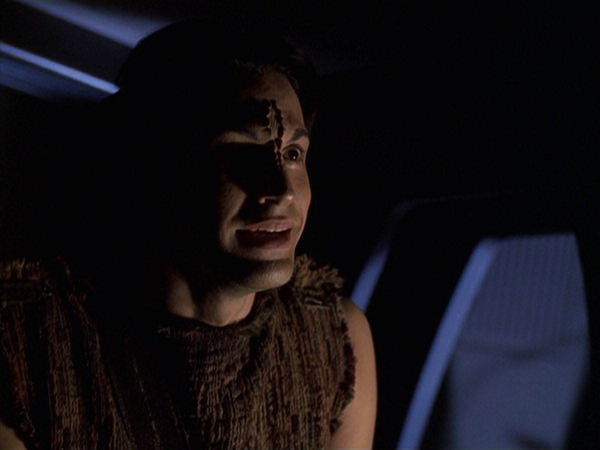 extant_StarTrek_VOY_6x22-Muse_01865.jpg