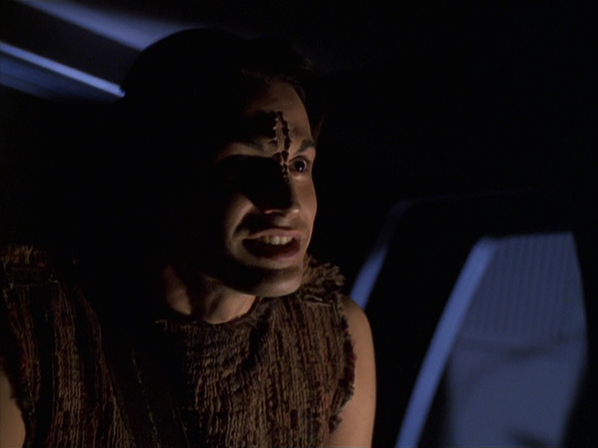 extant_StarTrek_VOY_6x22-Muse_01866.jpg